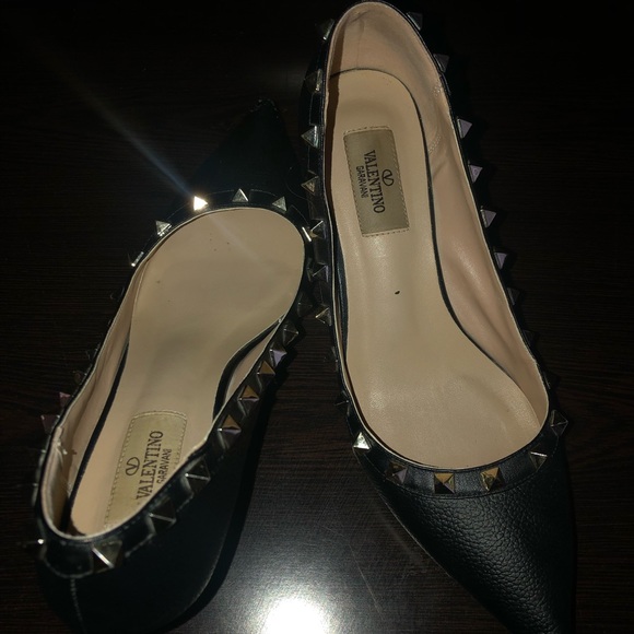 Valentino size 7 with small defects - Picture 3 of 13
